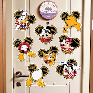 Personalized Mickey & friends Stuck in a porthole Disney Cruise Line Magnet, Family Cruise magnet, Funny Cruise Squad Stateroom Door Decor