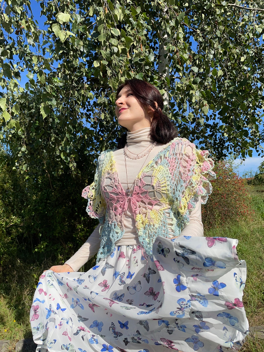 Image Ca sĩ Hồ Quang Tám image beautiful image beautiful - Fairyland Butterfly Vest Crochet Pattern - Etsy