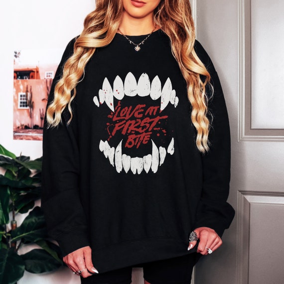 Vintage Vampire Sweater Vampire Love at First Bite Sweatshirt Comfort Colors Vampire Shirt Halloween Shirt Halloween Oversized Sweater Etsy Canada