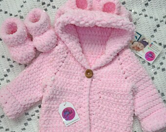 Knitted baby girl coat. Crochet pink coat for baby. Baby coat and booties