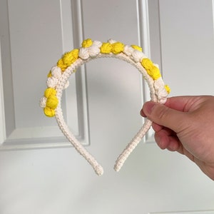 Crochet flower Headband, handmade headband for women , Hair Accessory, cute flower hairband, Yarn flower headband