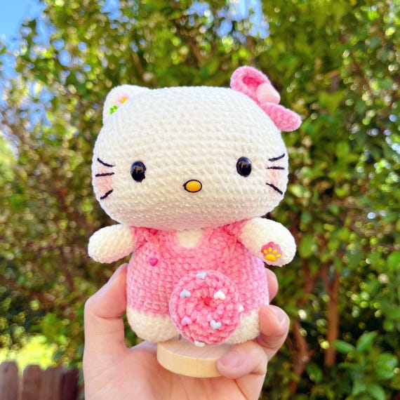 サンリオ　ハローキティ　編ぬいぐるみ　ニット　チューリップ　編みぐるみ サンリオ ハローキティ 編ぬいぐるみ ニット チューリップ 編みぐるみ