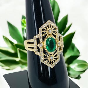Emerald Victorian Ring – Antique Style May Birthstone – Vintage-Inspired Green Gemstone Ring – Gold or Silver Jewelry Gift for Her
