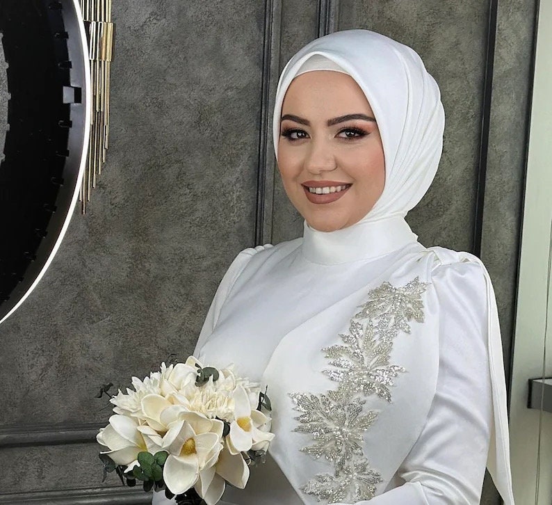 Bruids grote Lycra Jersey sjaal hijab tulband, ivoor en witte kleuropties hijab, bruidssjaal voor moslim bruid, bescheiden eenvoudige bruids tulband afbeelding 5
