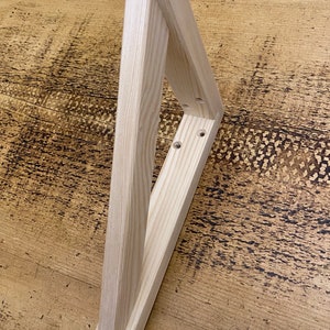 Quality pine shelf brackets (pair)