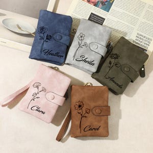 Cartera personalizada con flor de nacimiento para niñas y mujeres. Cartera de cuero con nombre y flor de nacimiento. Regalo para dama de honor, madre e hija.