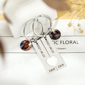 Personalization Matching Heart Keychain,Customized Photo Heart Keychain,Engraved Keychain,Couple keychain,Family keychain,Keychain Set