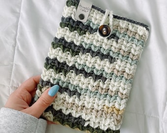 Handmade Crochet Kindle Paperwhite Sleeve, Button Closure