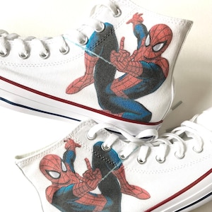 Aangepaste Spiderman Converse-schoenen gepersonaliseerde superheldensneakers cadeau voor kinderen en volwassenen Unieke aangepaste hoge schoenen op helden geïnspireerde sneakers