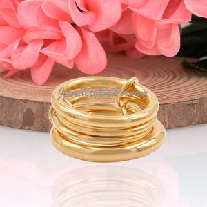 14k Geelgoud-vergulde Multi-Link Connectorring; Ring in Interlocking Band-stijl