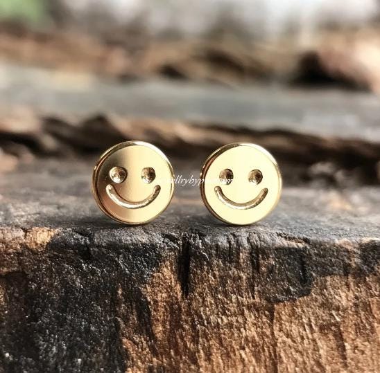 925 Sterling Silver Happy Face Stud Earrings, 10mm Smiley Jewelry - View 2 - Jewelry By Poonam | SKU: PJE