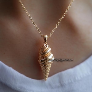 Eis Anhänger, 14K Solid Gold Cone Eis Anhänger, Eis Kegel Anhänger, Gold Eis Kegel Anhänger, Eis Kegel Gold Charme
