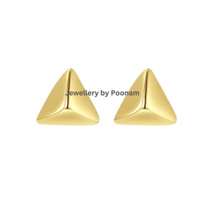 14k Yellow Gold Triangle Stud Earrings: Minimalist Geometric Jewelry