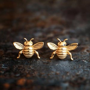 Solid Gold Bee Stud Earrings, Mini Bee Stud Earrings, Gold Bee Stud Earrings, Gold Bumble Bee Studs, 14k Bee Stud Earrings