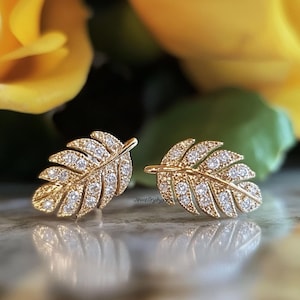 Diamond  Leaf Stud Earrings, Diamond Leaf Stud, Designer Leaf Stud Earrings, Diamond Womens Leaf Stud,