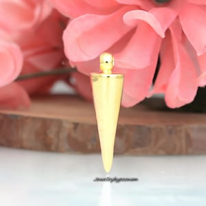 Halsband med hänge i 14k massivt guld med lodlinje: Minimalistisk konberlock