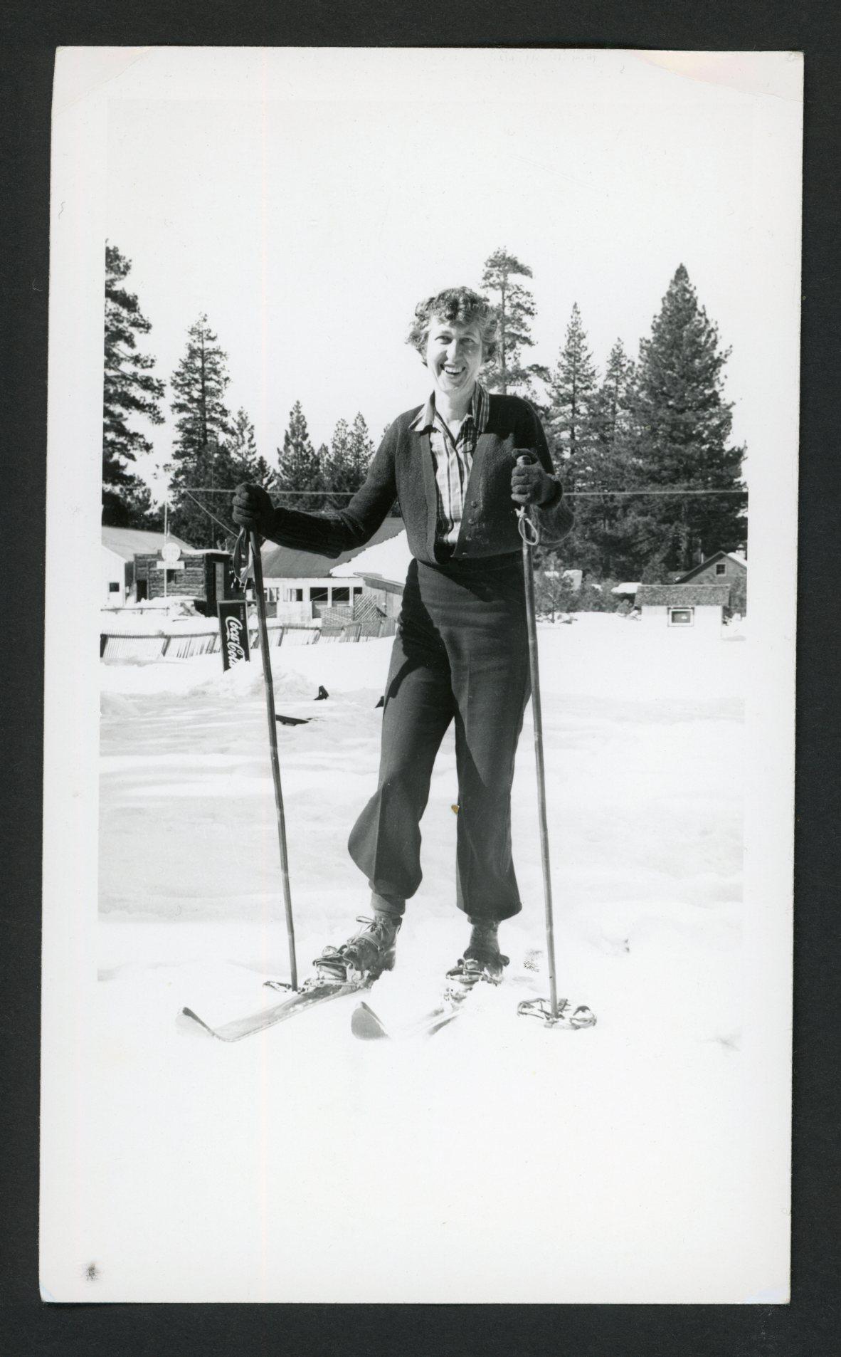 1950s snow skis Italia