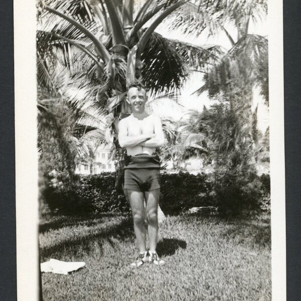 Smiling Slender Shirtless Man Palm Tree Swimsuit Original Vintage Photo Snapshot 1940s Fashion Summer Lummus Park Miami Beach Florida