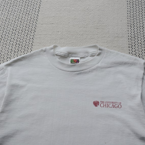 Vintage University of Chicago White T-Shirt  - Si… - image 2