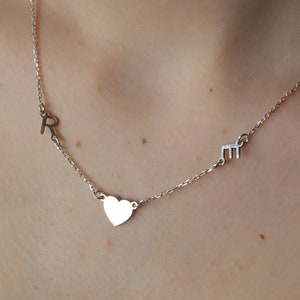 Collar de dos iniciales con corazón, collar de letras personalizado, regalo de aniversario, collar inicial personalizado con corazón, collar de corazón lindo