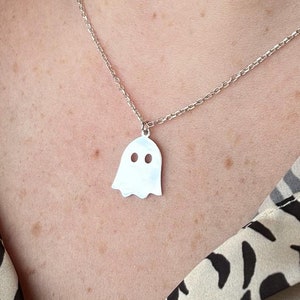Little Ghost Necklace, Spooky Season Necklace, Cute Ghost Jewelry, Autumn Halloween Gifts, Ghost Pendant Necklace, Gift for Girlfriend
