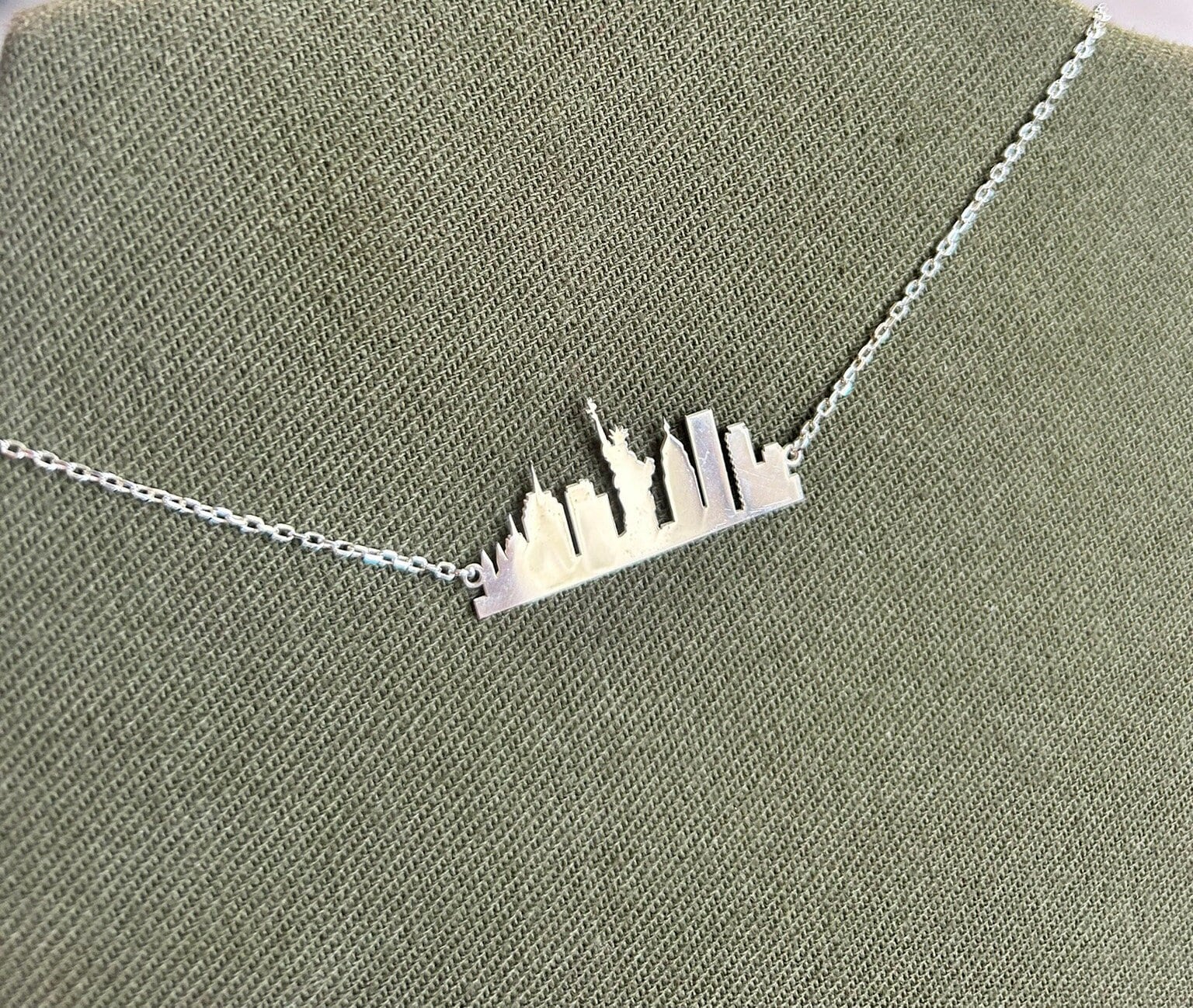Sterling Silver New York City Necklace, New York Skyline Necklace, Cityscape Necklace, Silver New York City Pendant, Gift for Travel Lover