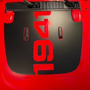 1941 Blackout Vinyl Hood Decal Set - Fits 2018+ Jeep Wrangler JL/Jeep Gladiator JT Sport/Sahara/Overland Models