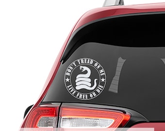 Betreed niet op mij Live Free Or Die vinyl decal sticker, Gadsden vlag slang ontwerp, patriottische autoraam sticker