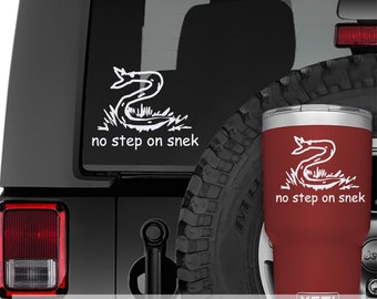 Calcomanía de vinilo con la bandera de Gadsden que no se puede pisar, parodia de meme, gráfico personalizado llamativo para automóviles, computadoras portátiles y ventanas