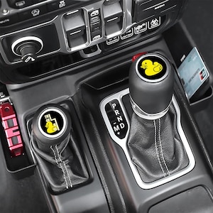 Rubber Ducky Gear 4 x 4 shifter vinyl overlay afbeelding past Jeep Wrangler 2018-2025 Gladiator 2020-2025 schattig offroad interieur sticker Complete Kit