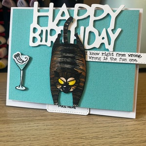 Cartão interativo de feliz aniversário com uma surpresa escondida e um gato engraçado!