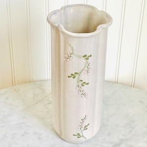 Vintage Large Mountain Meadows Pottery Vermont Rare Pink Flower Design Vase - Hand Thrown - Hand Made