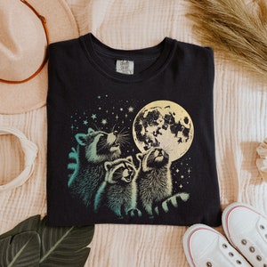 T-shirt divertente di procione, camicia ampia dai colori comfort, camicia di panda trash, maglietta grafica di procione, top della gang di procione di trash pack