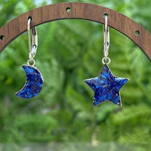 Moon and Star Crushed Glass Earrings, Celestial Dangle Earrings, Handmade Galaxy Jewelry, Sparkly Star Moon Earrings, Celestial Gift for Her