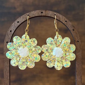 Daisy Earrings, daisy jewelry, UV reactive glow in the dark, flower themed jewelry, summer, yellow flower, sunflower earrings, fun gift