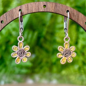 Real Yellow Flower Earrings, Real Dried Flower Earrings, Natural Inspired Jewelry, Cute Floral Jewelry, Handmade Resin Jewelry, Gift for Her