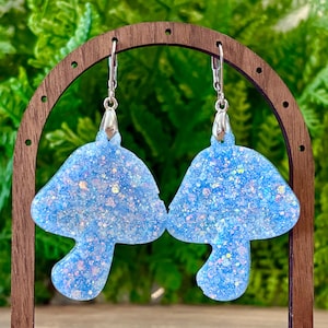 Glow in the Dark Mushroom Earrings, Trippy Festival Jewelry, Rave Dangle Earrings, Psychedelic Forest Vibes, Mushroom Earrings, Lightweight