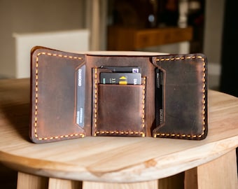 Full Grain Leather Trifold Men&#39;s Wallet, RFID, Personalized Monogram Initials Engraving, Father&#39;s day Gift, Dad, Boyfriend, Anniversary gift