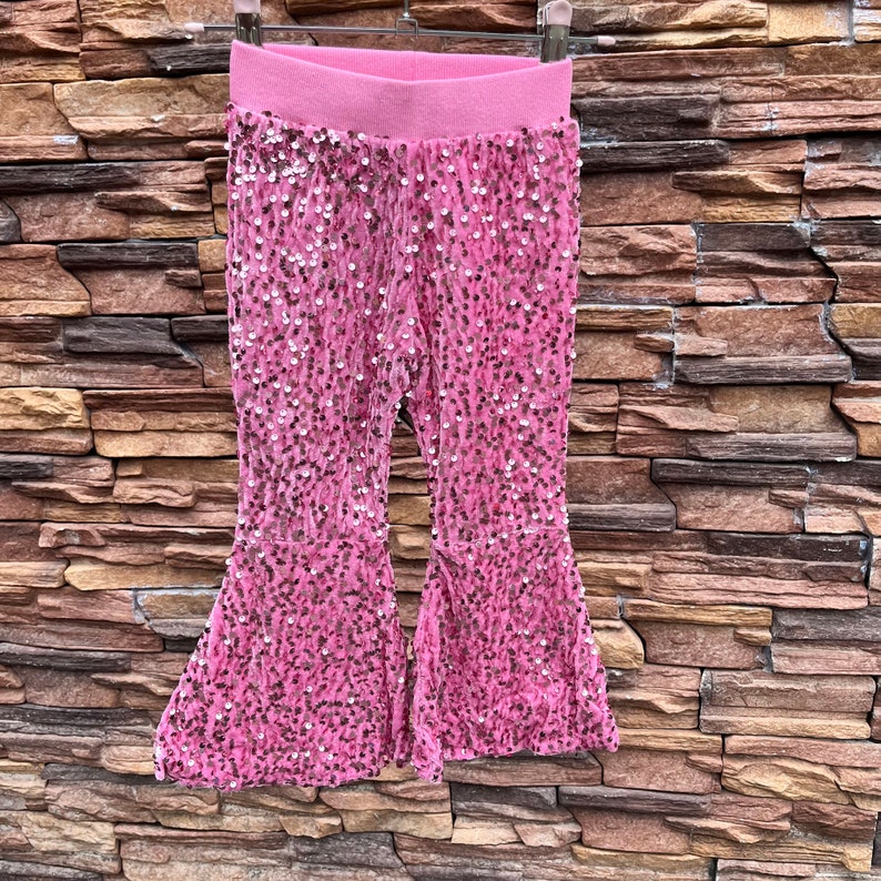 Pantalones de campana de lentejuelas, pantalones de campana brillantes de color rosa intenso, pantalones del día de San Valentín, pantalones de lentejuelas para niñas, ropa para niños, pantalones de cumpleaños, regalo para ella pink