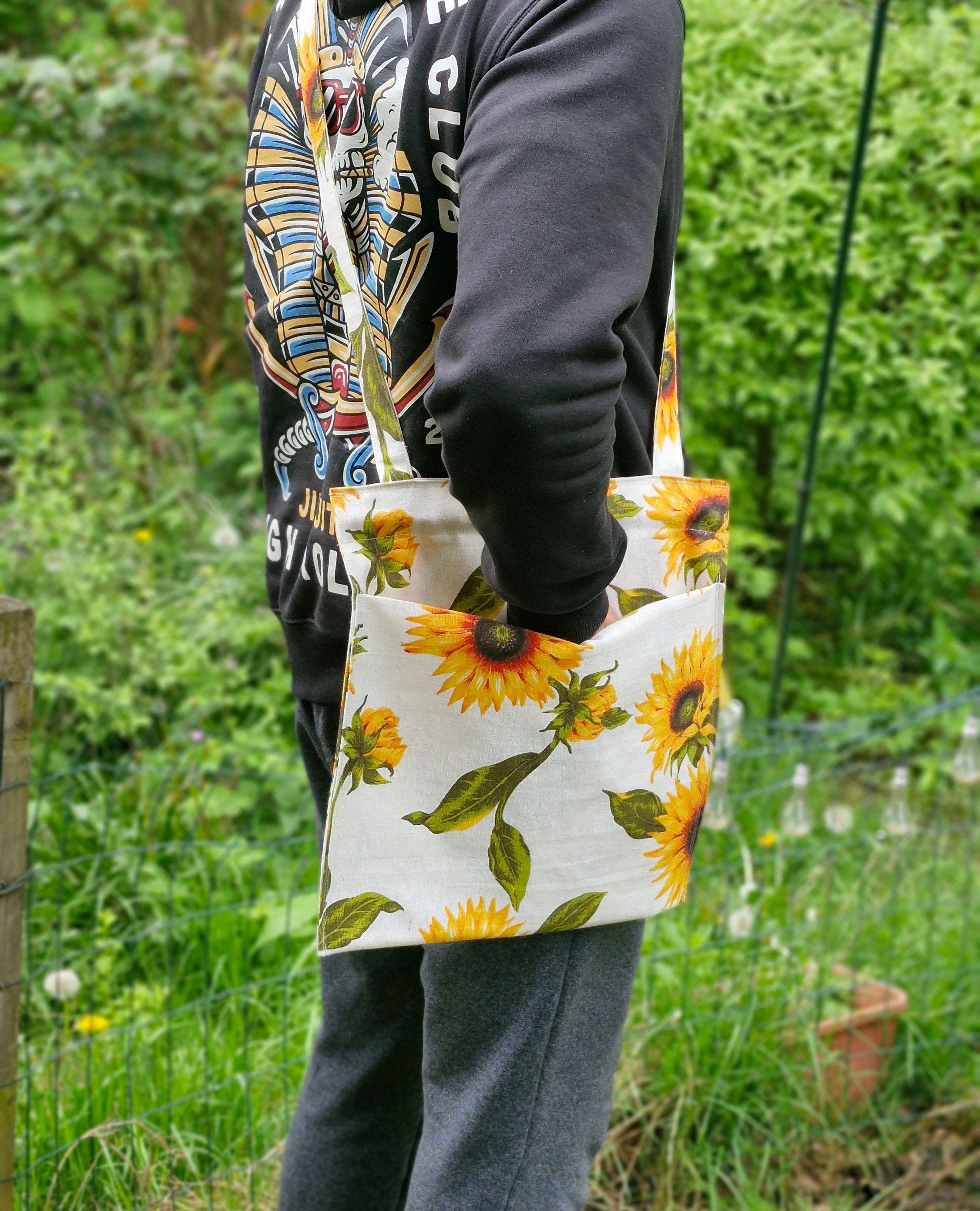 Cross body peg bag,peg bag fabric,large peg bag,peg bag with shoulder strap,clothes peg storage,sunflower peg bag,new home gift for couple.