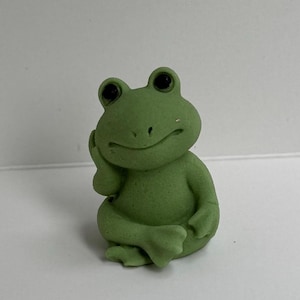 Edible frog cake topper , frog fondant cake topper , birthday frog