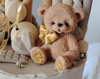Fondant teddy bear cake topper