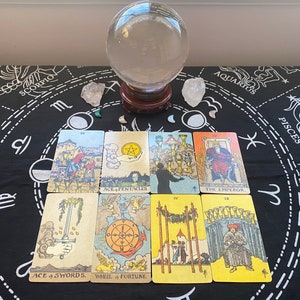 Qui pense à vous et pourquoi ? - Lecture détaillée et intuitive des cartes de tarot - Prédictions futures - Amour, amitié, famille, carrière
