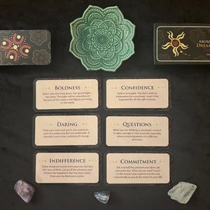 Messaggi di direzione e illuminazione - Estrazione di sole carte - Intuizione e chiarezza - Risposte - Guida alle decisioni - Lettura delle carte oracolari - Tarocchi - Messaggi spirituali