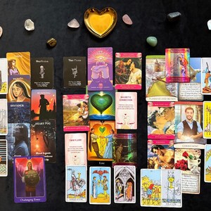 Séparation/Pas de contact Amoureux de la lecture - Ce qu'ils retiennent - Allez-vous vous reconnecter ? Tarot intuitif détaillé sur leurs sentiments + lecture de cartes Oracle