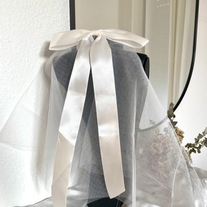 theBRIDESBOXX JGA Schleier Braut Bride Schleier mit Schleife Satin Schleier lang Schleier kurz Junggesellenabschied Bild 5