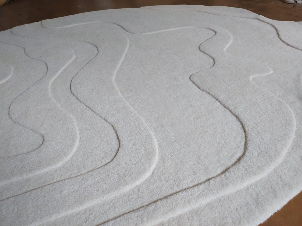 handmade designer odd shape area rug for living room bedroom , modern abstract  NewZealand wool rug