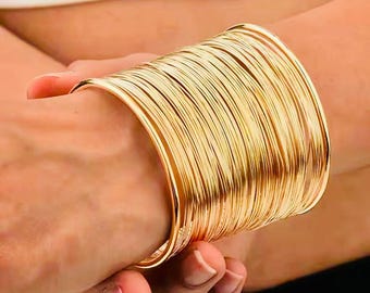 Brazalete de latón chapado en oro de 18 quilates: brazalete ajustable con alambre envuelto,