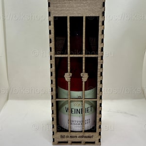 Archivo BiKs JAILBOX SVG XCS para vino, botellas de whisky ? madera de 4 mm | Caja de regalo | Embalaje de botellas | Atemporal | todas las ocasiones