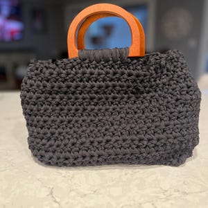 Bolso de mano de crochet